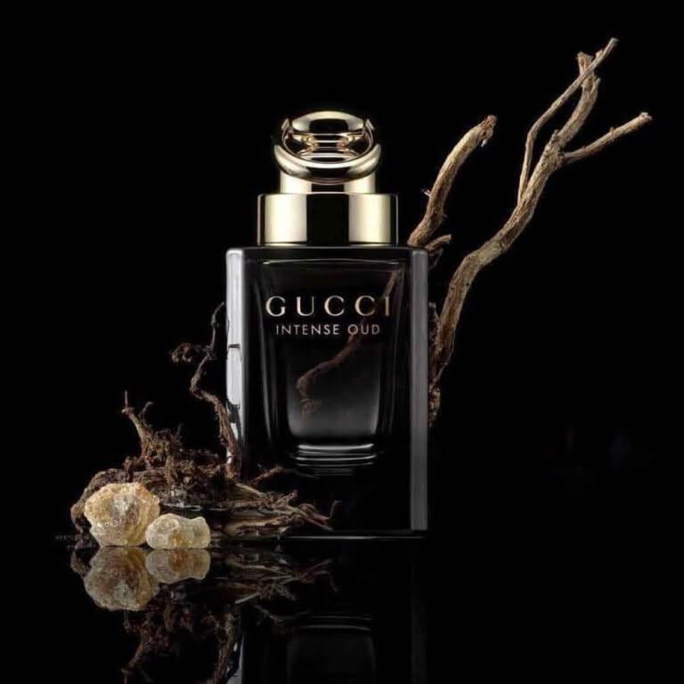 Gucci Intense Oud perfume bottle
